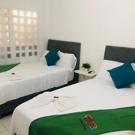 Tita'S Airport Hotel Cartagena Eksteriør bilde