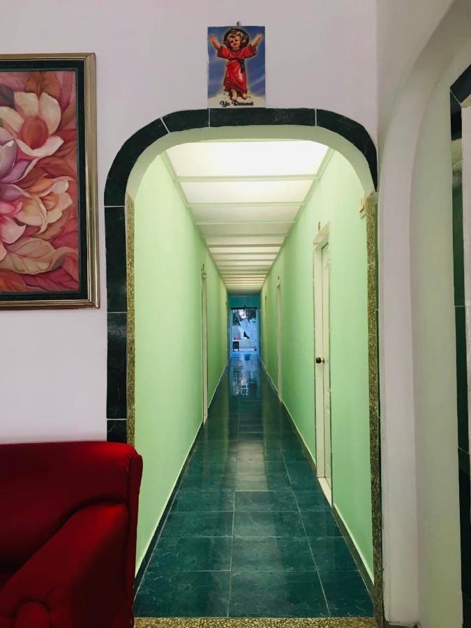 Tita'S Airport Hotel Cartagena Eksteriør bilde