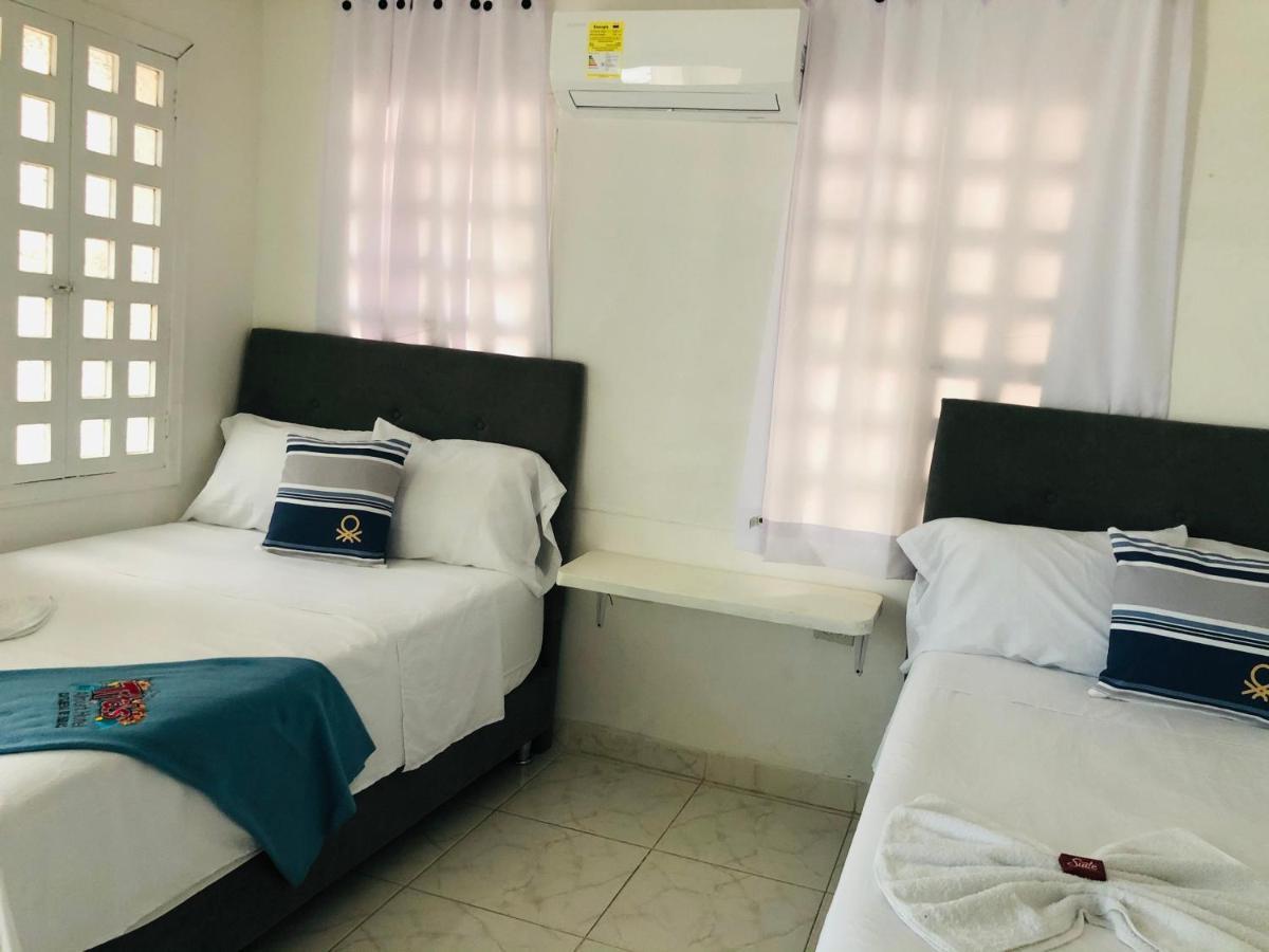 Tita'S Airport Hotel Cartagena Eksteriør bilde